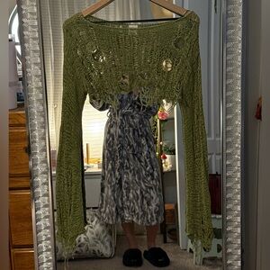 Urban Outfitters Distressed Off-the-Shoulder Top Cropped Style